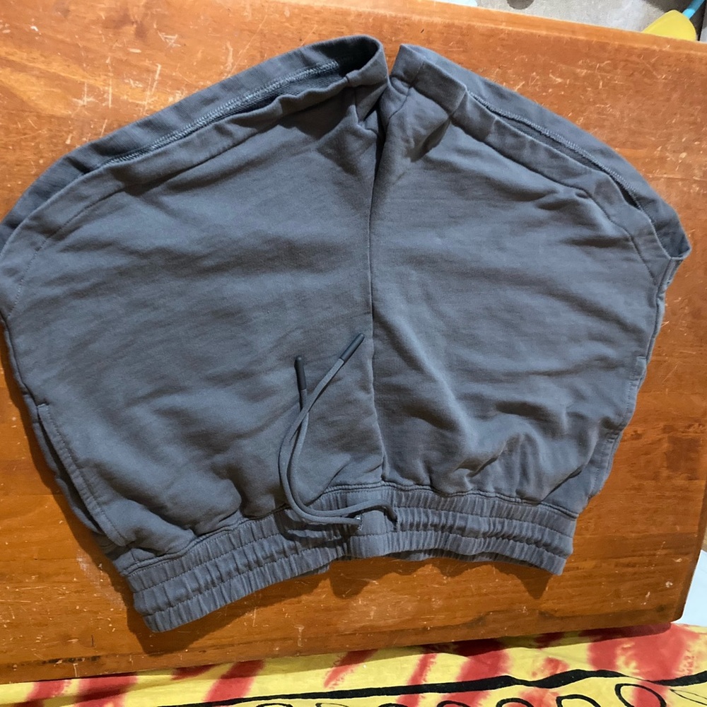 Gymshark legacy shorts grey medium